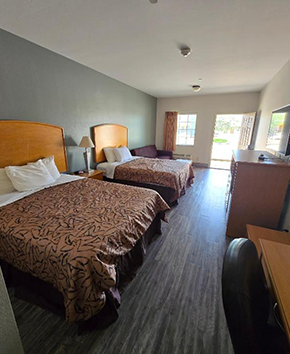 Double Room at Whitesboro Inn & Suites